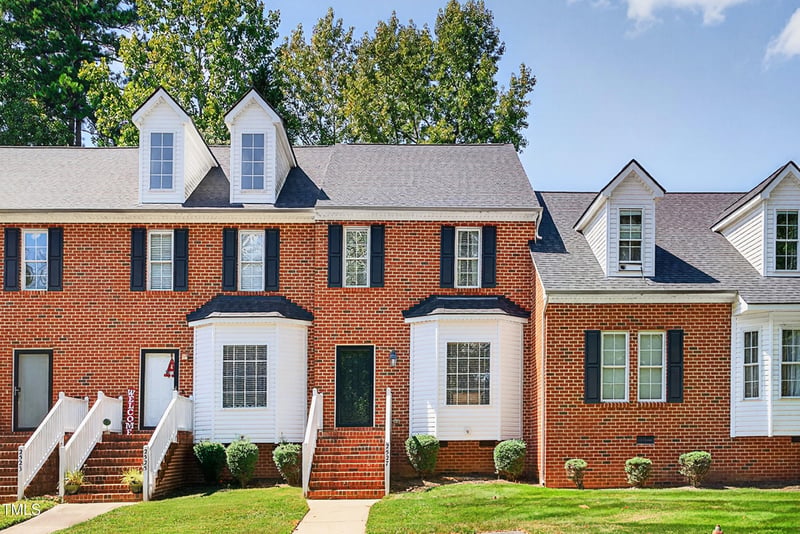 2527 Trout Stream Dr, Raleigh, NC 27604