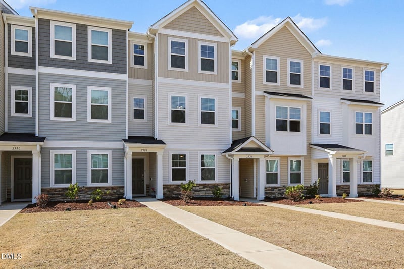 2528 Chert Ln, Raleigh, NC 27610