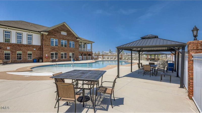 2528 Chert Ln, Raleigh, NC 27610