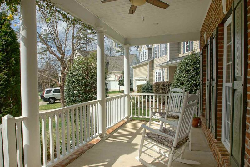 2528 Gregmoor Ct, Raleigh, NC 27614