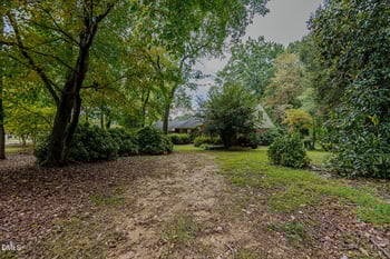 2528 Pineway Dr, Burlington, NC 27215