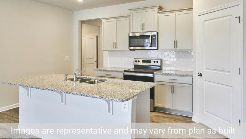 2529 Summersby Dr, Mebane, NC 27302