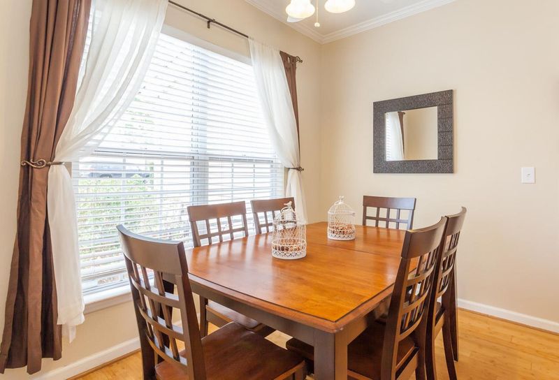 2529 Valley Haven Dr, Raleigh, NC 27603