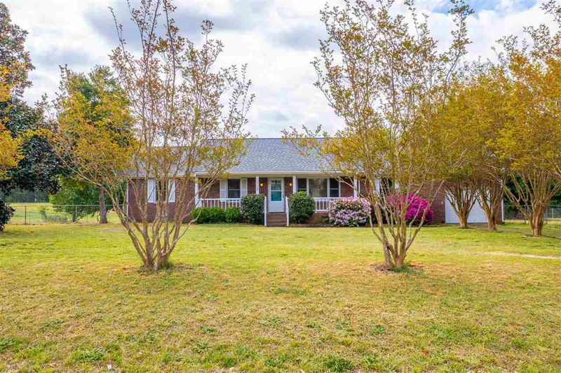 253 Big Pine Rd, Clayton, NC 27520