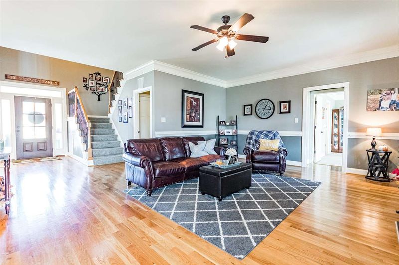 253 Club Hill Dr, Garner, NC 27529