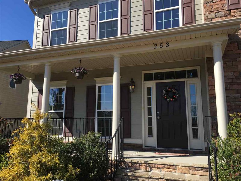 253 Hilliard Forest Dr, Cary, NC 27519