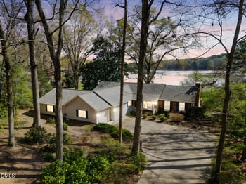 253 Lakeview Dr, Sanford, NC 27332