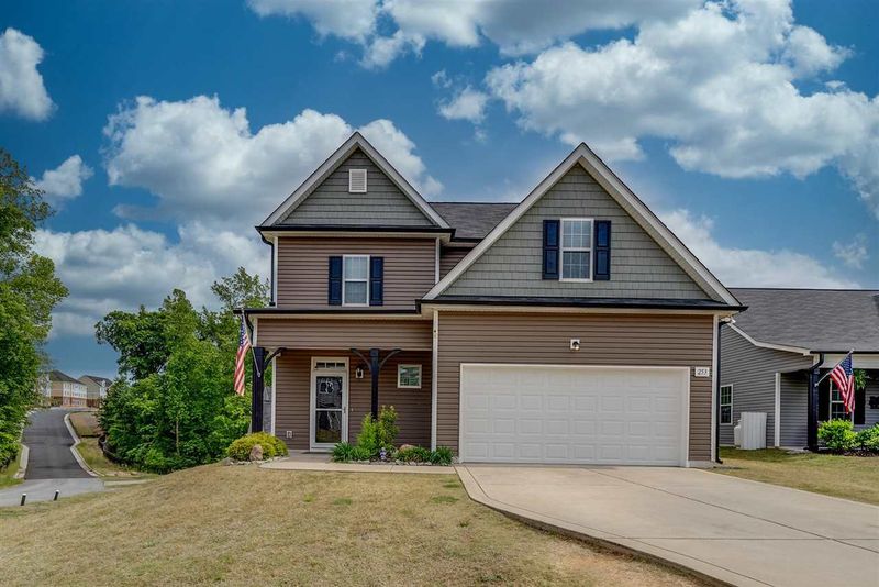 253 Lanier Pl, Clayton, NC 27527