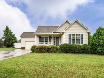 253 Middle Landing Dr, Smithfield, NC 27577
