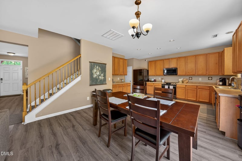 253 Milpass Dr, Holly Springs, NC 27540