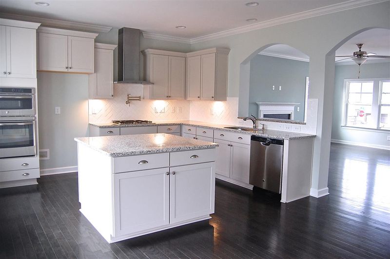 253 Pointe Park Cir, Holly Springs, NC 27540