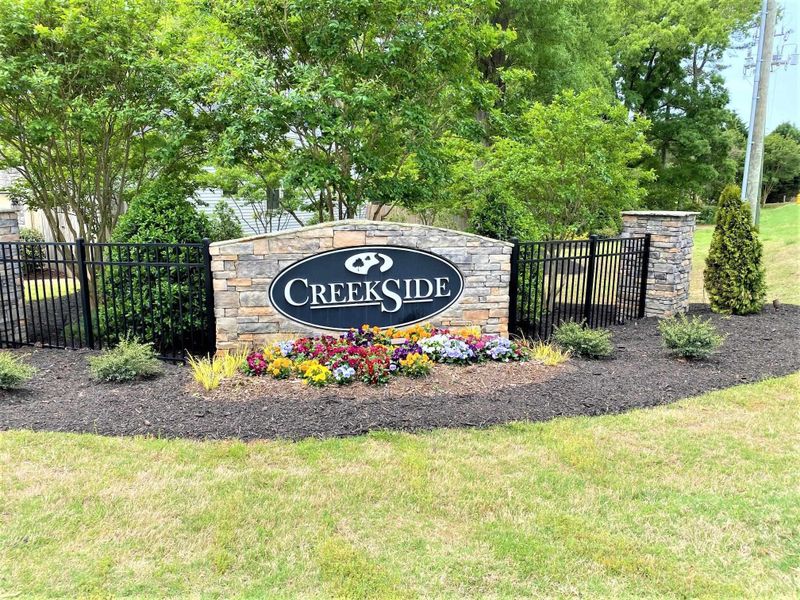 253 Roaring Creek Dr, Garner, NC 27529