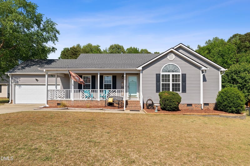 253 Skylar Ln, Four Oaks, NC 27524