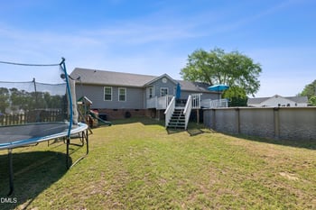 253 Skylar Ln, Four Oaks, NC 27524