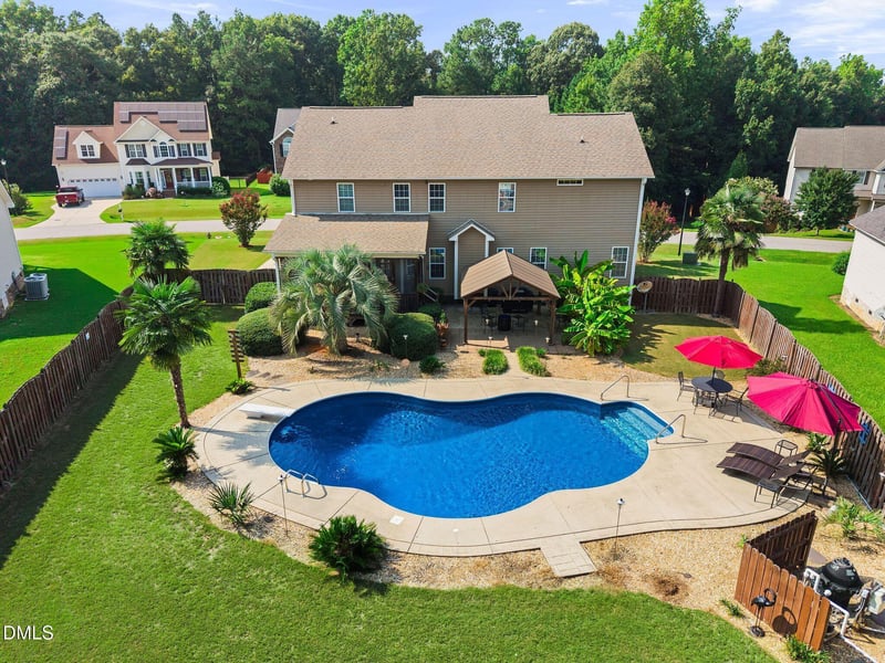 253 Winding Oak Way, Clayton, NC 27520