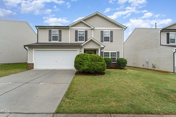 2530 Girvan Dr, Fuquay Varina, NC 27526