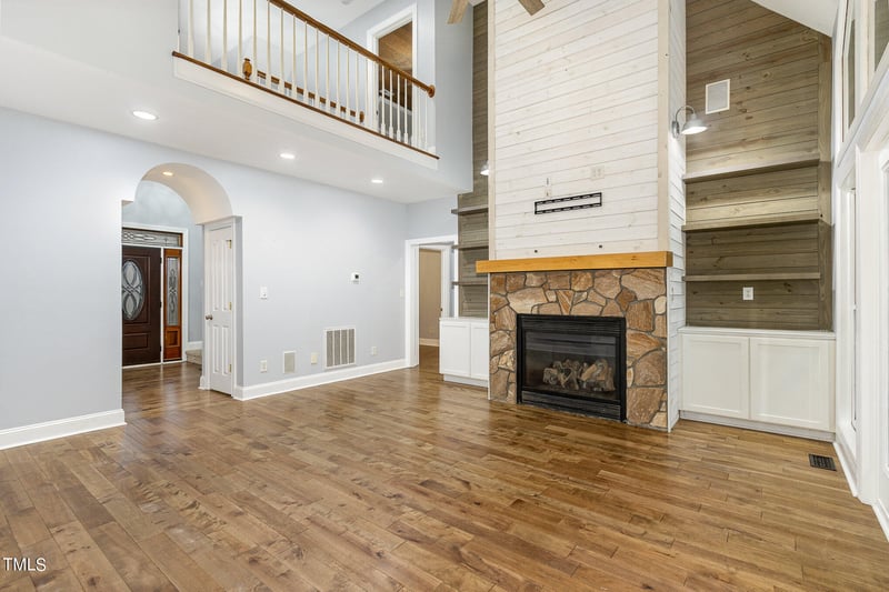 2530 Granville Dr, Creedmoor, NC 27522