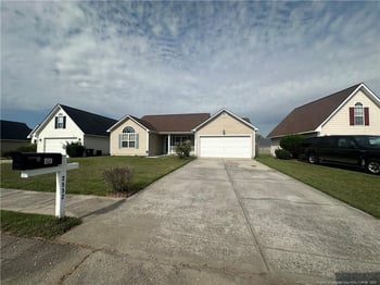 2532 Cameron Woods Ln, Fayetteville, NC 28306