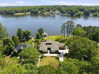 2532 Holiday Ave, Zebulon, NC 27597