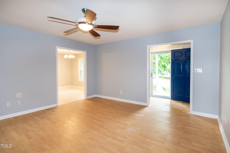 2532 Rolling Meadows Dr, Raleigh, NC 27603