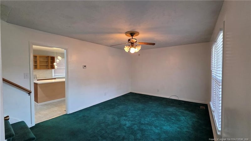 2532 Sourwood Dr, Fayetteville, NC 28301