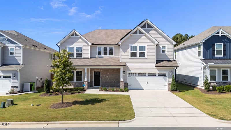 2532 Woodland Grant Dr, New Hill, NC 27562