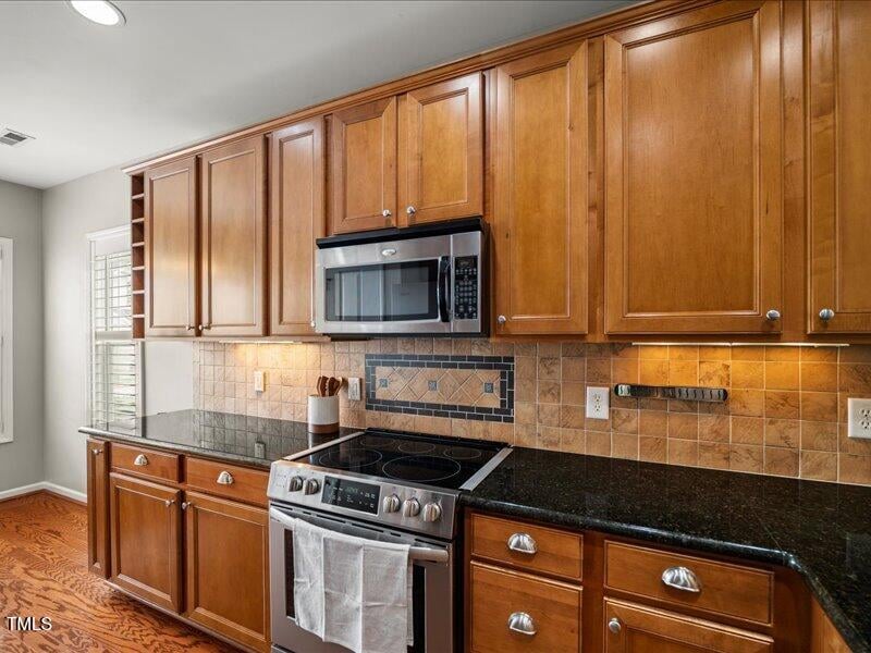 2533 Asher View Ct, Raleigh, NC 27606