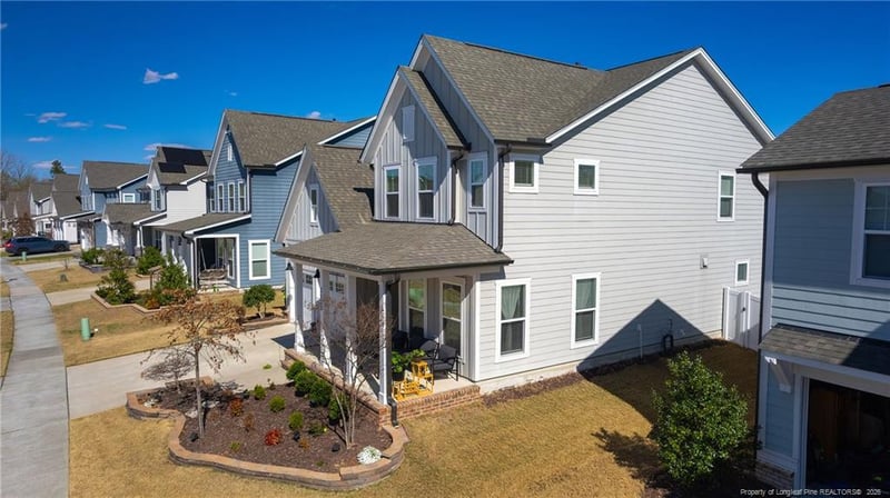 2533 Great Daisy Ln, New Hill, NC 27562