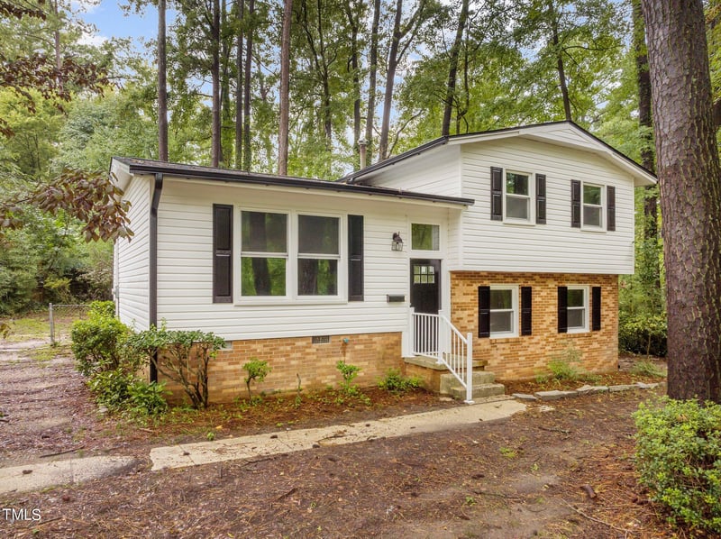 2533 Remington Rd, Raleigh, NC 27610