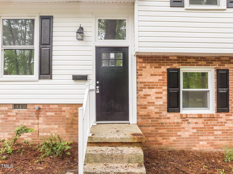 2533 Remington Rd, Raleigh, NC 27610
