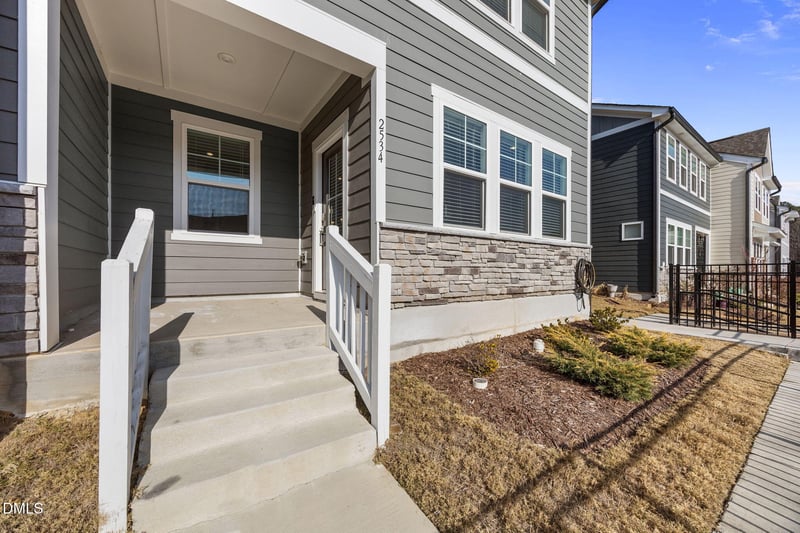 2534 Hutch Ln, Apex, NC 27523