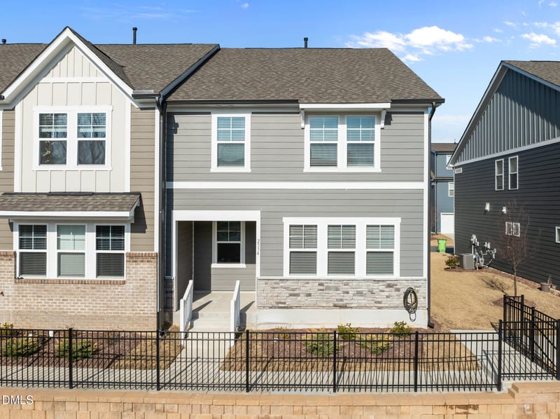 2534 Hutch Ln, Apex, NC 27523