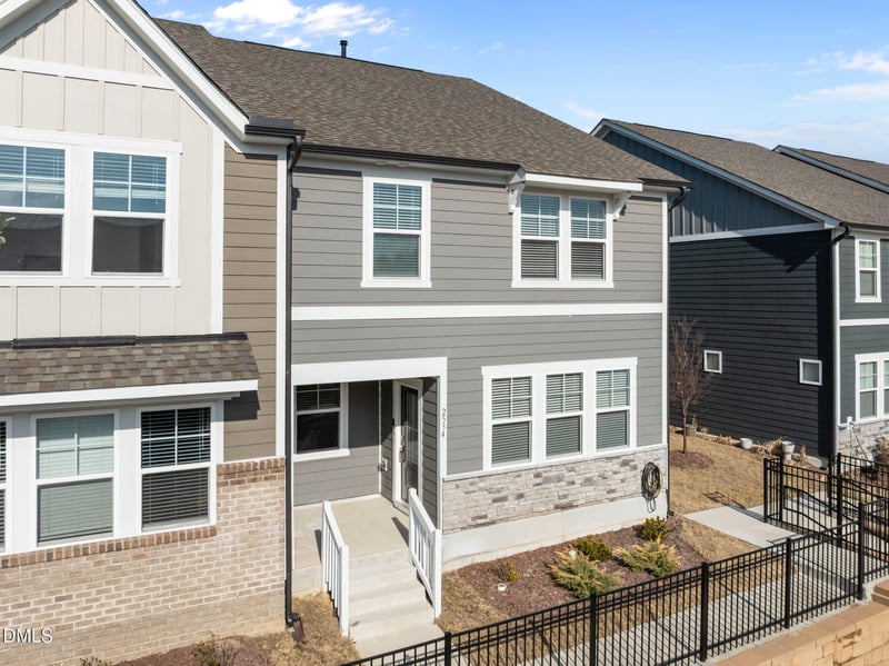 2534 Hutch Ln, Apex, NC 27523