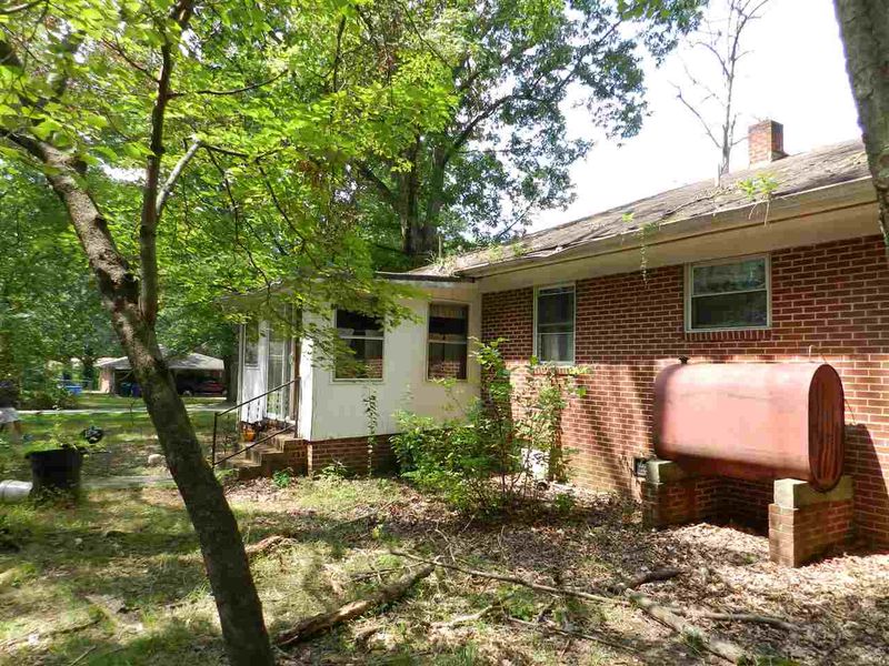 2535 Fairlawn Rd, Durham, NC 27705