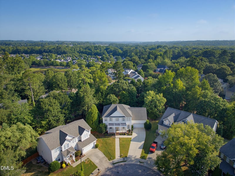 2536 Gregmoor Ct, Raleigh, NC 27614