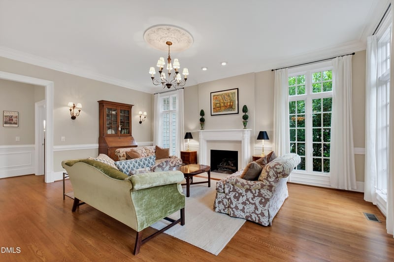 2536 Wake Dr, Raleigh, NC 27608