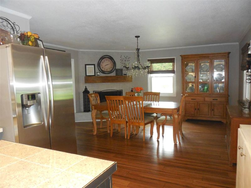 2537 Ardsley Dr, Durham, NC 27704