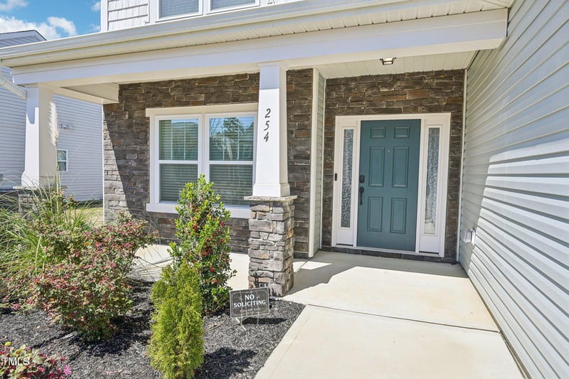 254 Arlie Ln, Lillington, NC 27546