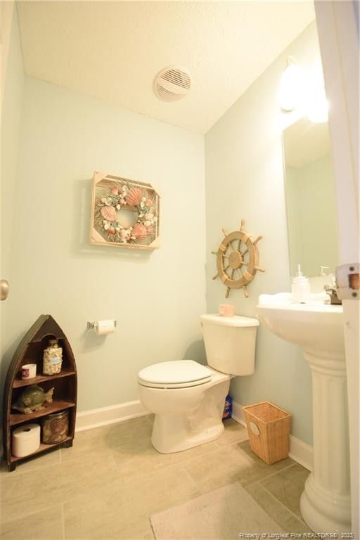 254 Cresthaven Dr, Sanford, NC 27332