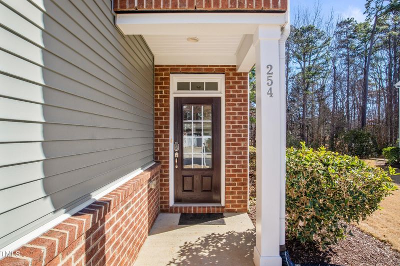 254 Kylemore Cir, Cary, NC 27513