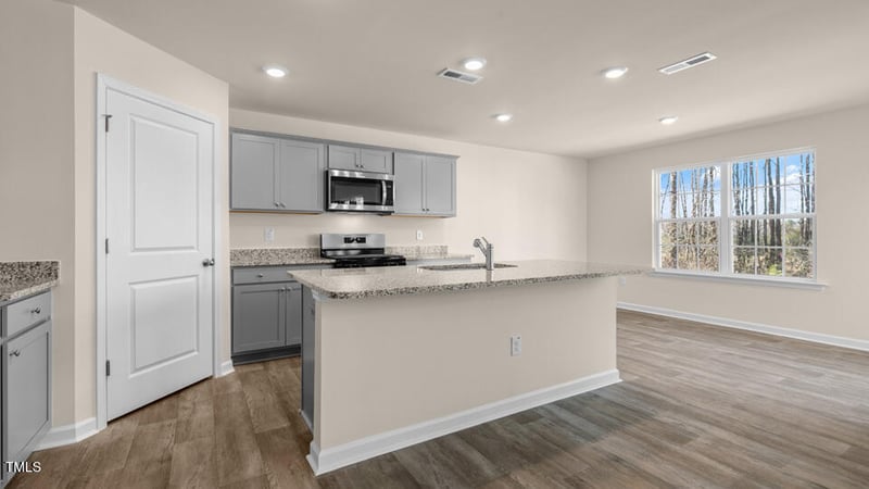 254 Palm Dr, Sanford, NC 27332