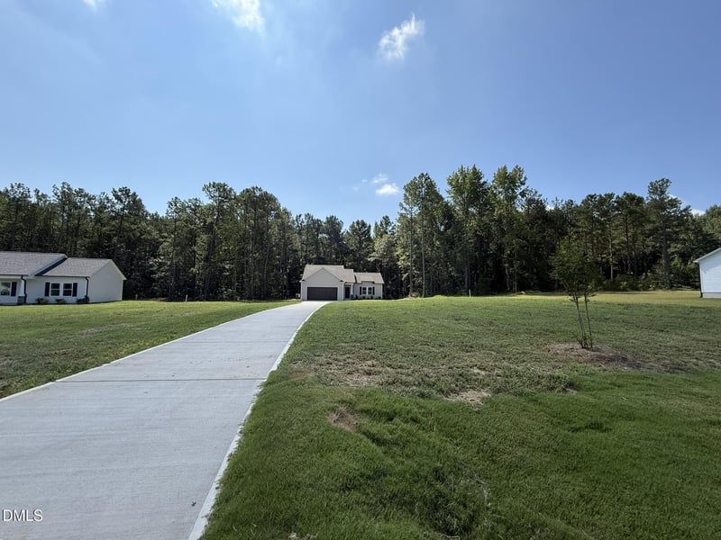 254 Shiloh Dr, Lillington, NC 27546