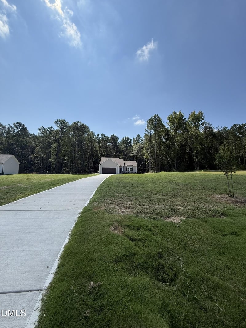 254 Shiloh Dr, Lillington, NC 27546