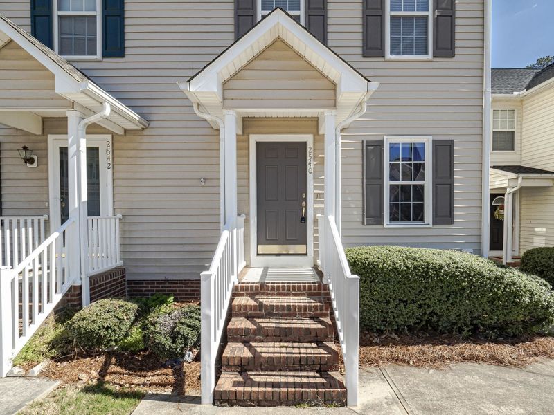 2540 Blackwolf Run Ln, Raleigh, NC 27604