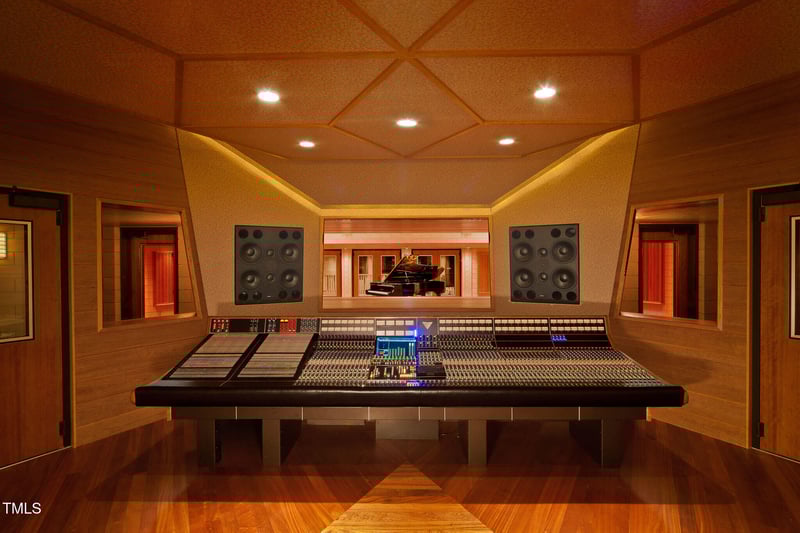 2540 Seaforth Rd, Pittsboro, NC 27312