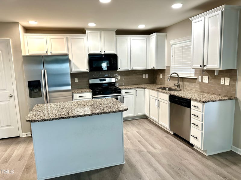 2542 Girvan Dr, Fuquay Varina, NC 27526