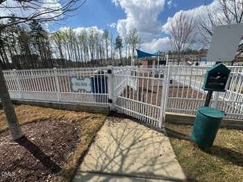 2542 Hutch Ln, Apex, NC 27523