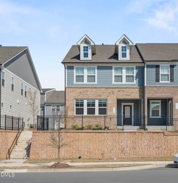 2542 Hutch Ln, Apex, NC 27523