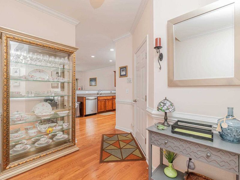 2542 Spring Oaks Way, Raleigh, NC 27614