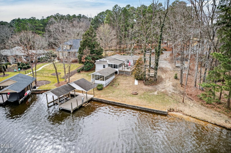 2544 Holiday Ave, Zebulon, NC 27597